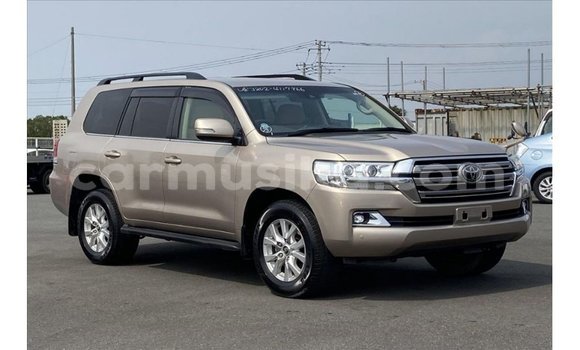 Tenga Imported Toyota Land Cruiser Zvimwe Mota in Import - Dubai in Harare