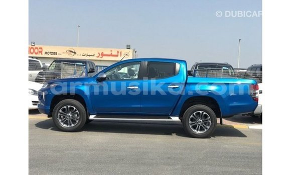 Nunua Imported Mitsubishi i Bluu Gari ndani ya Import - Dubai nchini Harare Nunua Imported Mitsubishi i Bluu Gari ndani ya Import - Dubai nchini Harare