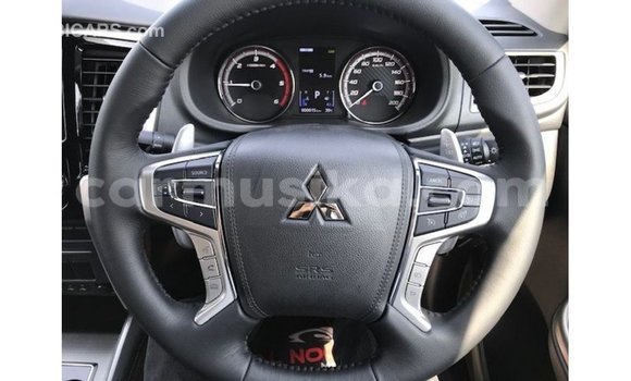 Nunua Imported Mitsubishi i Bluu Gari ndani ya Import - Dubai nchini Harare Nunua Imported Mitsubishi i Bluu Gari ndani ya Import - Dubai nchini Harare