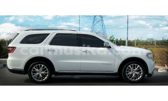 Acheter Import Voiture Dodge Durango Blanc à Import - Dubai, Harare Acheter Import Voiture Dodge Durango Blanc à Import - Dubai, Harare