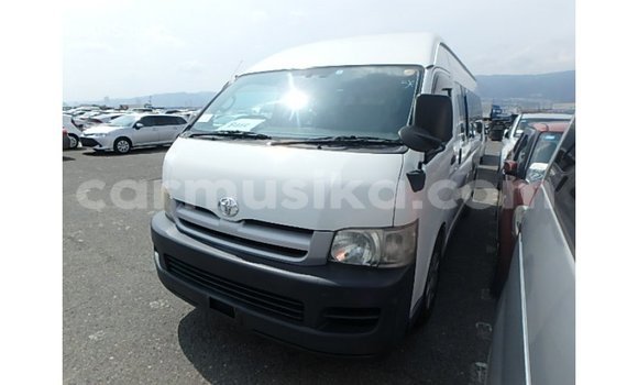 Tenga Imported Toyota Hiace Chena Mota in Import - Dubai in Harare Tenga Imported Toyota Hiace Chena Mota in Import - Dubai in Harare