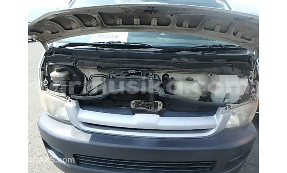 Tenga Imported Toyota Hiace Chena Mota in Import - Dubai in Harare Tenga Imported Toyota Hiace Chena Mota in Import - Dubai in Harare