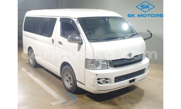 Acheter Import Voiture Toyota Hiace Blanc à Import - Dubai, Harare