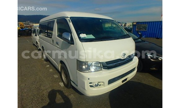 Tenga Imported Toyota Hiace Chena Mota in Import - Dubai in Harare Tenga Imported Toyota Hiace Chena Mota in Import - Dubai in Harare