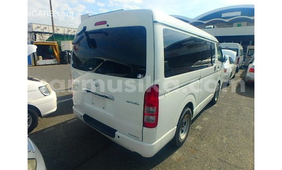 Tenga Imported Toyota Hiace Chena Mota in Import - Dubai in Harare Tenga Imported Toyota Hiace Chena Mota in Import - Dubai in Harare