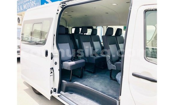 Buy Import Toyota Hiace White Car in Import - Dubai in Harare Buy Import Toyota Hiace White Car in Import - Dubai in Harare
