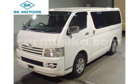 Buy Import Toyota Hiace White Car in Import - Dubai in Harare
