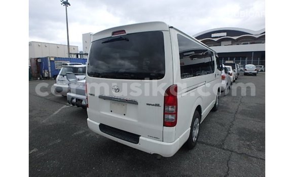 Buy Import Toyota Hiace White Car in Import - Dubai in Harare Buy Import Toyota Hiace White Car in Import - Dubai in Harare