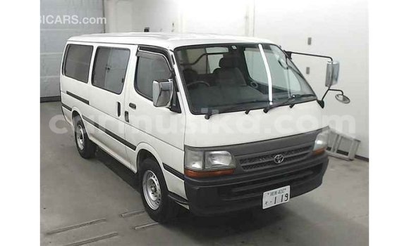 Tenga Imported Toyota Hiace Chena Mota in Import - Dubai in Harare Tenga Imported Toyota Hiace Chena Mota in Import - Dubai in Harare