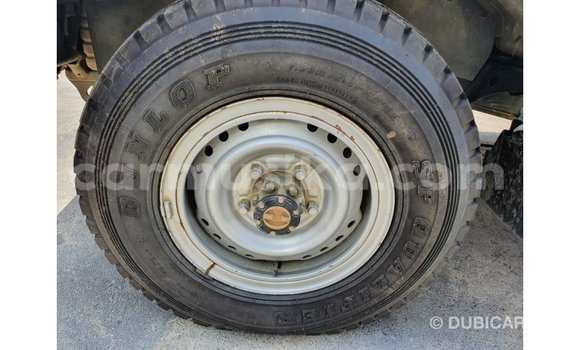 Tenga Imported Toyota Land Cruiser Chena Mota in Import - Dubai in Harare Tenga Imported Toyota Land Cruiser Chena Mota in Import - Dubai in Harare