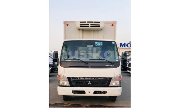Buy Import Mitsubishi Canter White Truck in Import - Dubai in Harare Buy Import Mitsubishi Canter White Truck in Import - Dubai in Harare