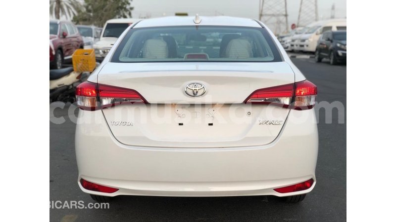 Big with watermark toyota da harare import dubai 16509