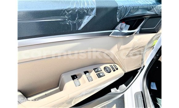 Acheter Import Voiture Hyundai Elantra Blanc à Import - Dubai, Harare Acheter Import Voiture Hyundai Elantra Blanc à Import - Dubai, Harare