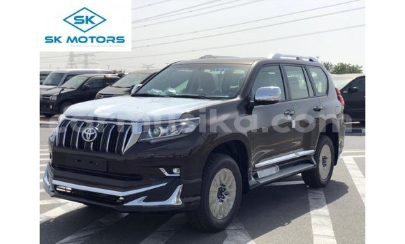 Tenga Imported Toyota Prado Bhurawuni Mota in Import - Dubai in Harare