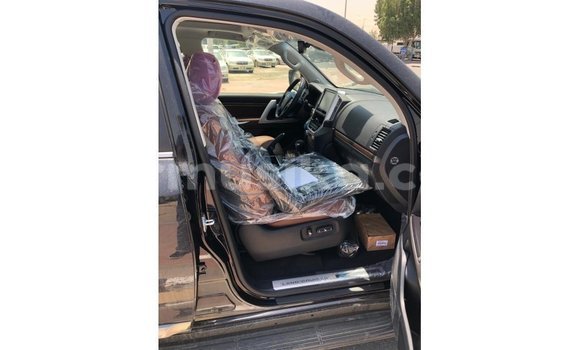 Buy Import Toyota Land Cruiser Black Car in Import - Dubai in Harare Buy Import Toyota Land Cruiser Black Car in Import - Dubai in Harare