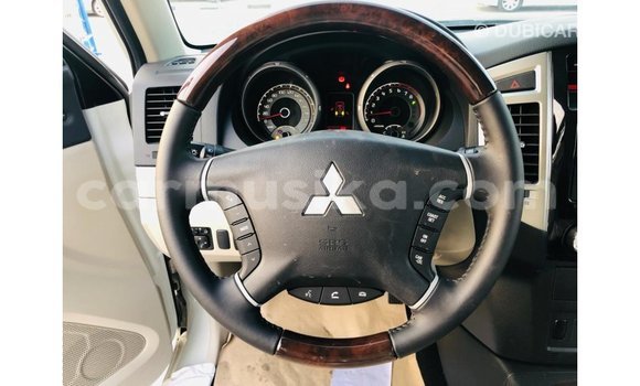 Buy Import Mitsubishi Pajero White Car in Import - Dubai in Harare Buy Import Mitsubishi Pajero White Car in Import - Dubai in Harare