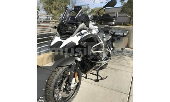 Tenga Tsaru BMW R1200GS Adventure Bhuruu Bike in Harare in Harare Tenga Tsaru BMW R1200GS Adventure Bhuruu Bike in Harare in Harare