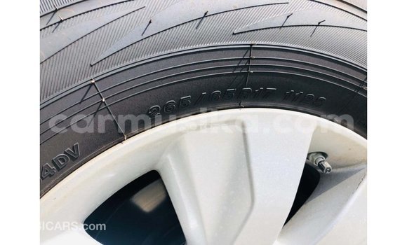 Buy Import Toyota Hilux White Car in Import - Dubai in Harare Buy Import Toyota Hilux White Car in Import - Dubai in Harare