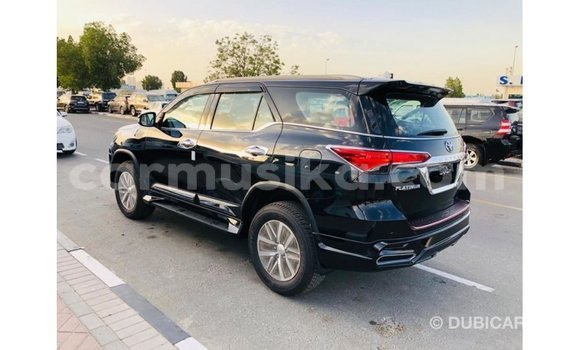 Acheter Import Voiture Toyota Fortuner Noir à Import - Dubai, Harare Acheter Import Voiture Toyota Fortuner Noir à Import - Dubai, Harare