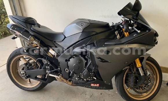Nunua Ilio tumika Yamaha R1 Beige Bike ndani ya Harare nchini Harare