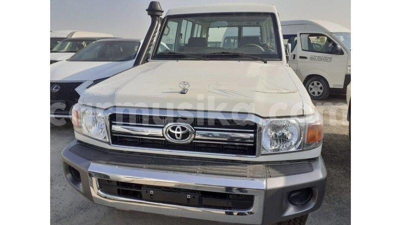 Big with watermark toyota land cruiser harare import dubai 16530