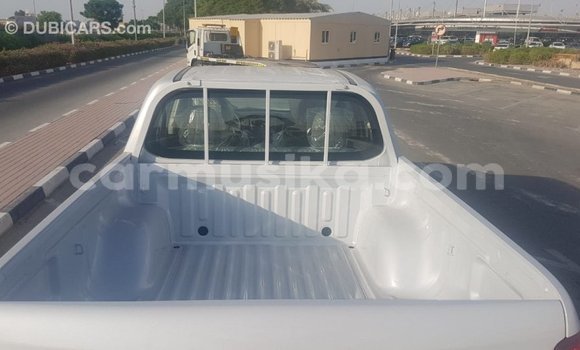 Acheter Import Voiture Mitsubishi L200 Blanc à Import - Dubai, Harare Acheter Import Voiture Mitsubishi L200 Blanc à Import - Dubai, Harare