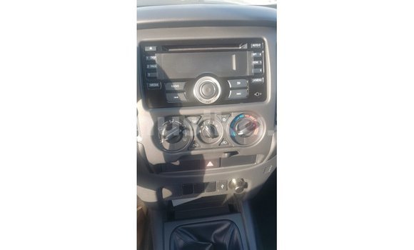 Acheter Import Voiture Mitsubishi L200 Blanc à Import - Dubai, Harare Acheter Import Voiture Mitsubishi L200 Blanc à Import - Dubai, Harare