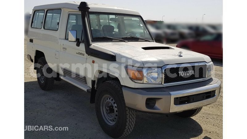 Big with watermark toyota land cruiser harare import dubai 16533