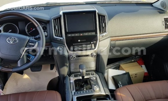 Acheter Import Voiture Toyota Land Cruiser Noir à Import - Dubai, Harare Acheter Import Voiture Toyota Land Cruiser Noir à Import - Dubai, Harare