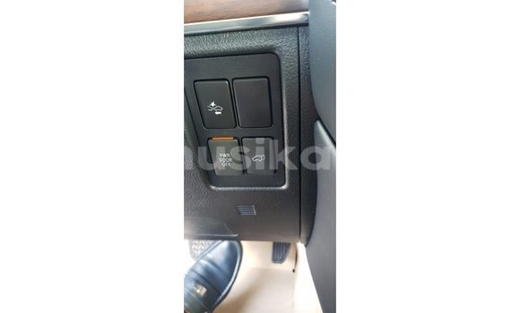 Acheter Import Voiture Toyota Land Cruiser Noir à Import - Dubai, Harare Acheter Import Voiture Toyota Land Cruiser Noir à Import - Dubai, Harare