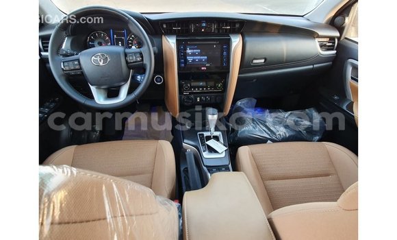 Acheter Import Voiture Toyota Fortuner Autre à Import - Dubai, Harare Acheter Import Voiture Toyota Fortuner Autre à Import - Dubai, Harare