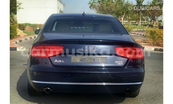 Acheter Import Voiture Audi A8 Bleu à Import - Dubai, Harare Acheter Import Voiture Audi A8 Bleu à Import - Dubai, Harare