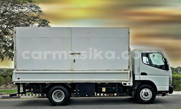 Buy Import Mitsubishi Canter White Truck in Import - Dubai in Harare Buy Import Mitsubishi Canter White Truck in Import - Dubai in Harare