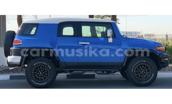 Buy Import Toyota FJ Cruiser Blue Car in Import - Dubai in Harare Buy Import Toyota FJ Cruiser Blue Car in Import - Dubai in Harare