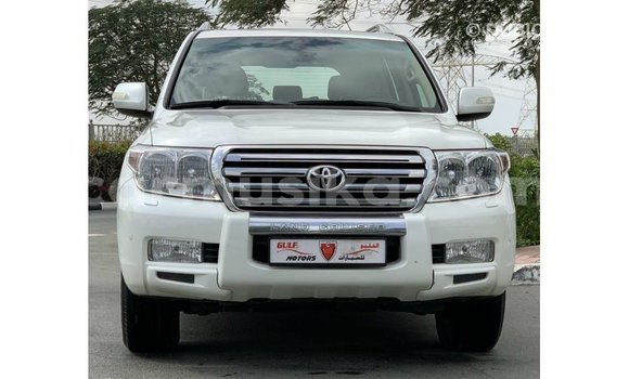 Buy Import Toyota Land Cruiser White Car in Import - Dubai in Harare Buy Import Toyota Land Cruiser White Car in Import - Dubai in Harare