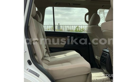 Buy Import Toyota Land Cruiser White Car in Import - Dubai in Harare Buy Import Toyota Land Cruiser White Car in Import - Dubai in Harare