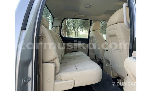 Tenga Imported Chevrolet Silverado Zvimwe Mota in Import - Dubai in Harare Tenga Imported Chevrolet Silverado Zvimwe Mota in Import - Dubai in Harare