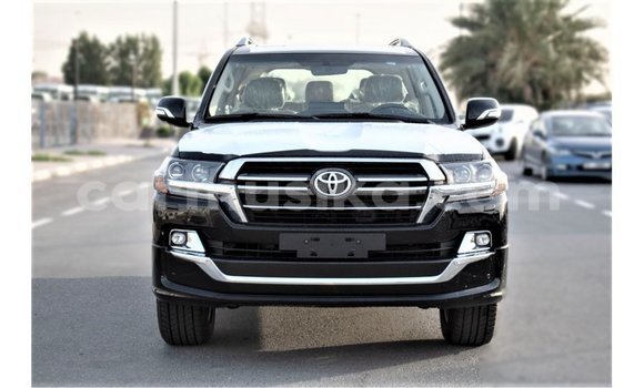 Nunua Imported Toyota Land Cruiser Nyeusi Gari ndani ya Import - Dubai nchini Harare