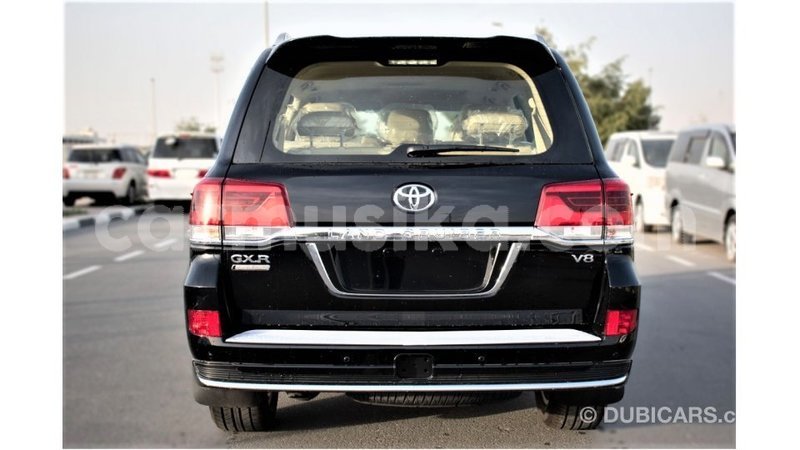 Big with watermark toyota land cruiser harare import dubai 16565