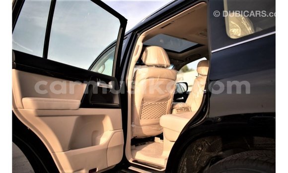 Acheter Import Voiture Toyota Land Cruiser Noir à Import - Dubai, Harare Acheter Import Voiture Toyota Land Cruiser Noir à Import - Dubai, Harare