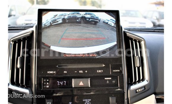 Acheter Import Voiture Toyota Land Cruiser Noir à Import - Dubai, Harare Acheter Import Voiture Toyota Land Cruiser Noir à Import - Dubai, Harare