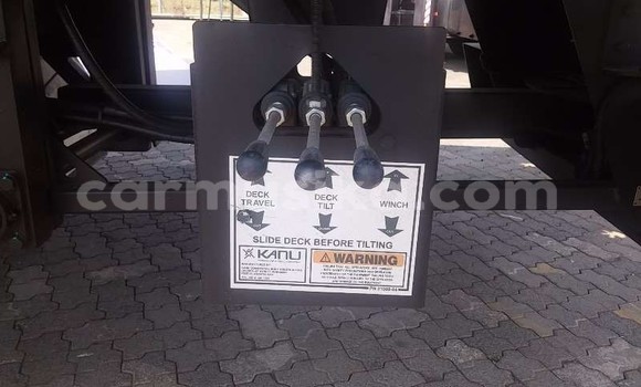 Acheter Occasion Utilitaire Isuzu FTR 850 Blanc à Beitbridge, Matabeleland South Acheter Occasion Utilitaire Isuzu FTR 850 Blanc à Beitbridge, Matabeleland South