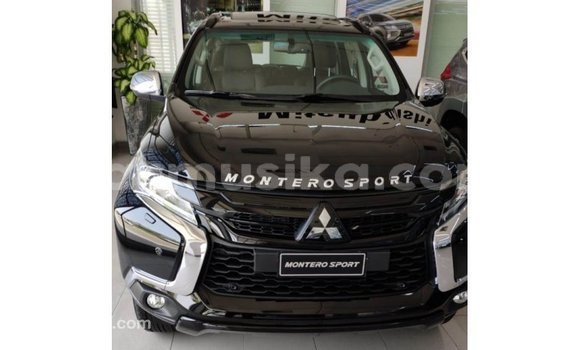 Acheter Import Voiture Mitsubishi Montero Noir à Import - Dubai, Harare Acheter Import Voiture Mitsubishi Montero Noir à Import - Dubai, Harare