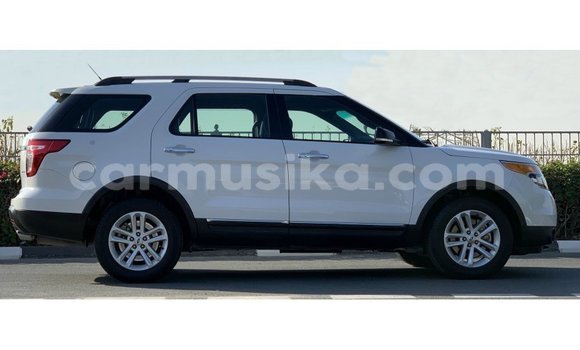 Buy Import Ford Explorer White Car in Import - Dubai in Harare Buy Import Ford Explorer White Car in Import - Dubai in Harare