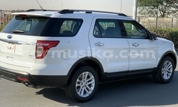 Buy Import Ford Explorer White Car in Import - Dubai in Harare Buy Import Ford Explorer White Car in Import - Dubai in Harare
