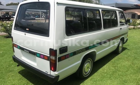 Tenga Tsaru Toyota Hiace Chena Mota in Bulawayo in Bulawayo Tenga Tsaru Toyota Hiace Chena Mota in Bulawayo in Bulawayo