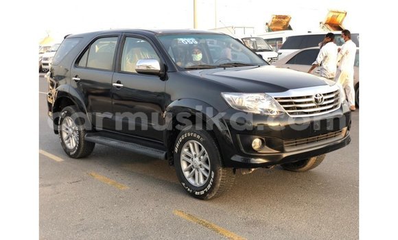 Tenga Imported Toyota Fortuner Nhema Mota in Import - Dubai in Harare Tenga Imported Toyota Fortuner Nhema Mota in Import - Dubai in Harare