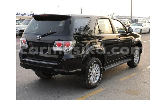 Tenga Imported Toyota Fortuner Nhema Mota in Import - Dubai in Harare Tenga Imported Toyota Fortuner Nhema Mota in Import - Dubai in Harare