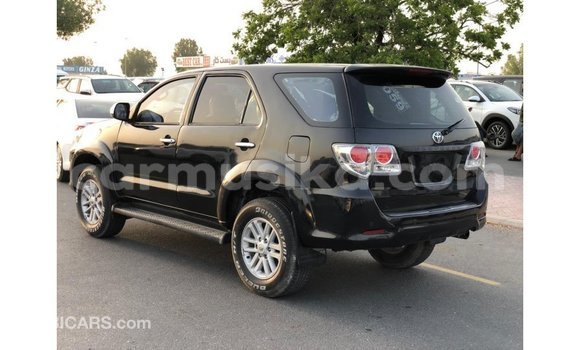 Tenga Imported Toyota Fortuner Nhema Mota in Import - Dubai in Harare Tenga Imported Toyota Fortuner Nhema Mota in Import - Dubai in Harare