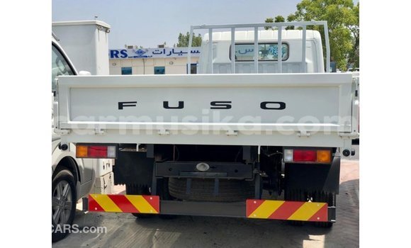 Tenga Imported Mitsubishi Canter Chena Rori in Import - Dubai in Harare Tenga Imported Mitsubishi Canter Chena Rori in Import - Dubai in Harare